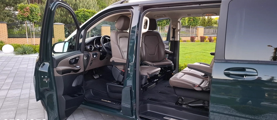 Mercedes-Benz Klasa V cena 279000 przebieg: 30531, rok produkcji 2022 z Kielce małe 667